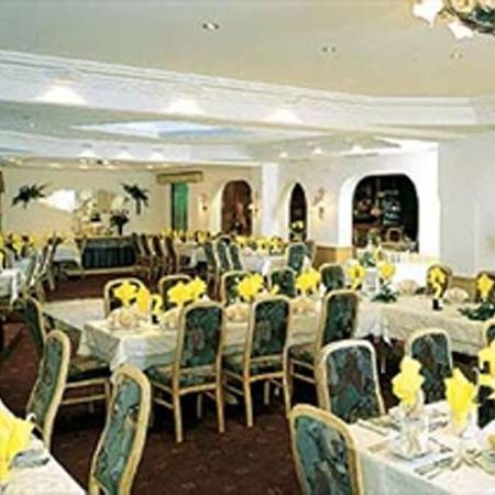 Hotel Hubertus Fugen Bagian luar foto